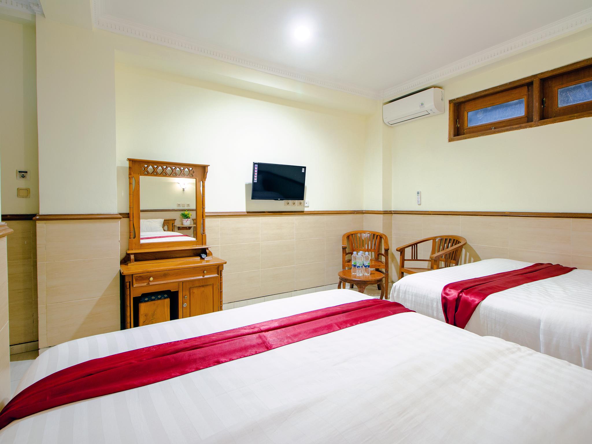Oyo 1683 Hotel Musafira Syariah يوغياكارتا المظهر الخارجي الصورة