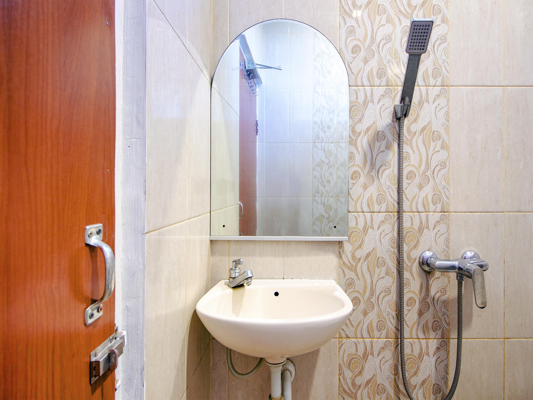 Oyo 1683 Hotel Musafira Syariah يوغياكارتا المظهر الخارجي الصورة