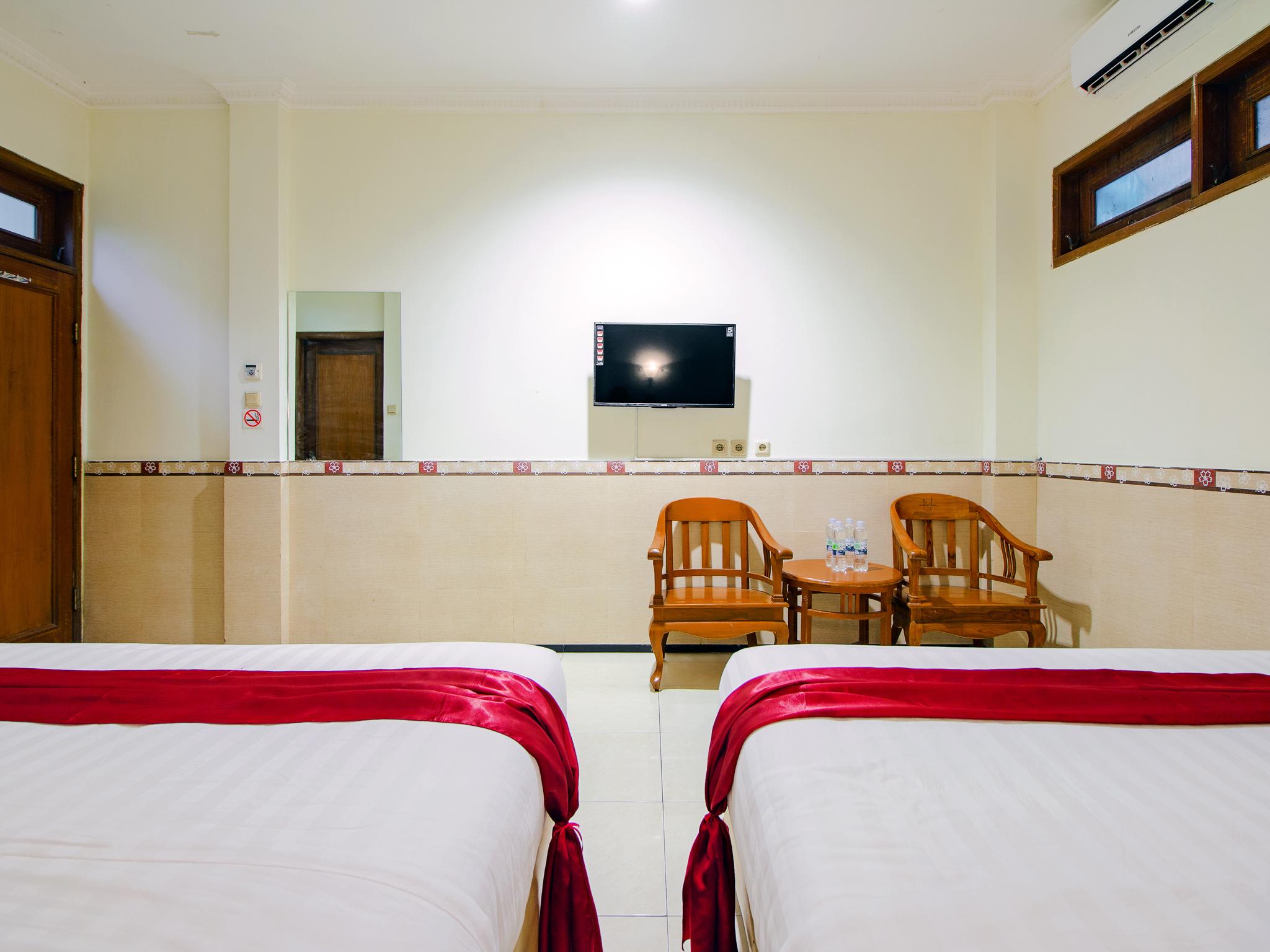 Oyo 1683 Hotel Musafira Syariah يوغياكارتا المظهر الخارجي الصورة