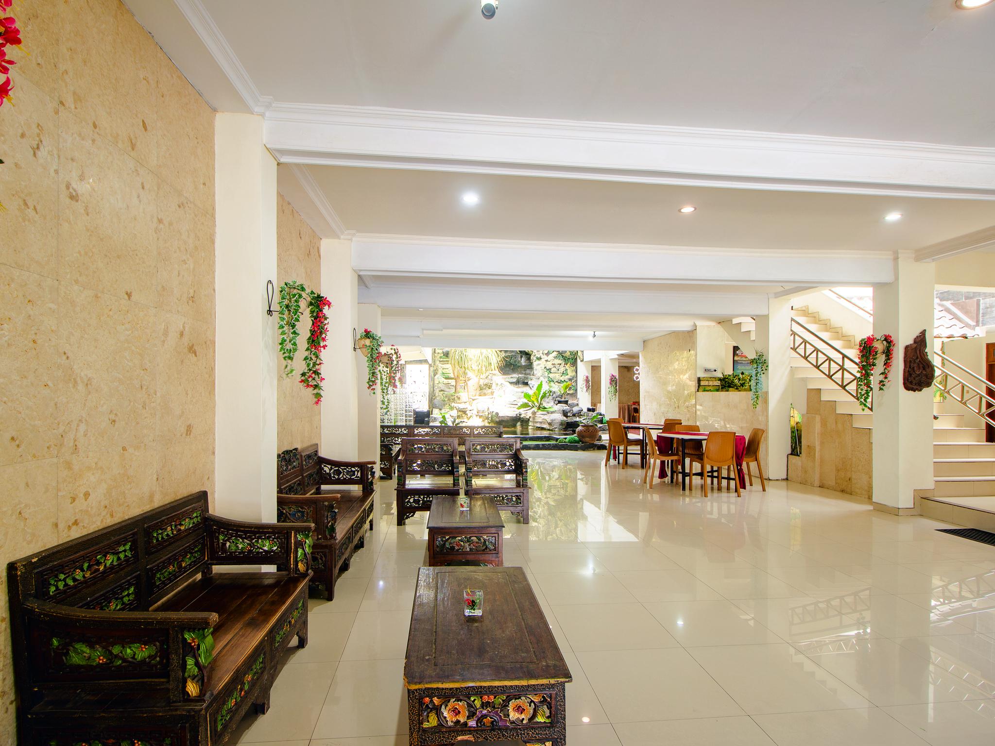 Oyo 1683 Hotel Musafira Syariah يوغياكارتا المظهر الخارجي الصورة