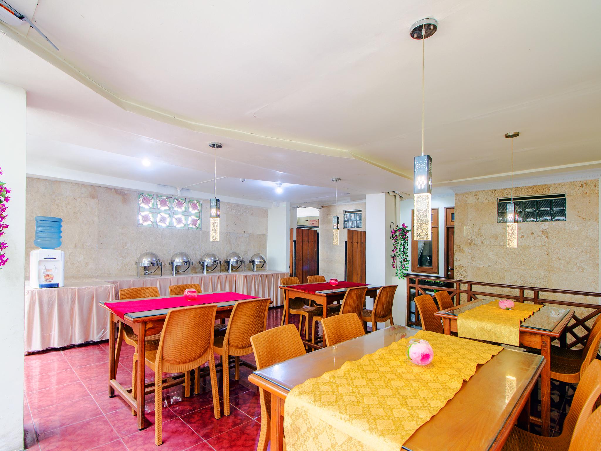 Oyo 1683 Hotel Musafira Syariah يوغياكارتا المظهر الخارجي الصورة